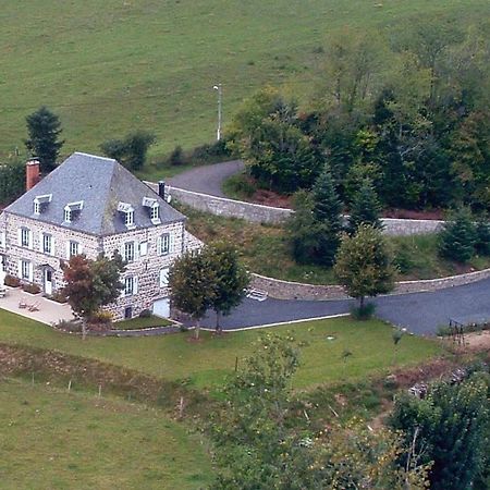 Maison D'Hotes La Nichee Rochefort-Montagne Exteriér fotografie