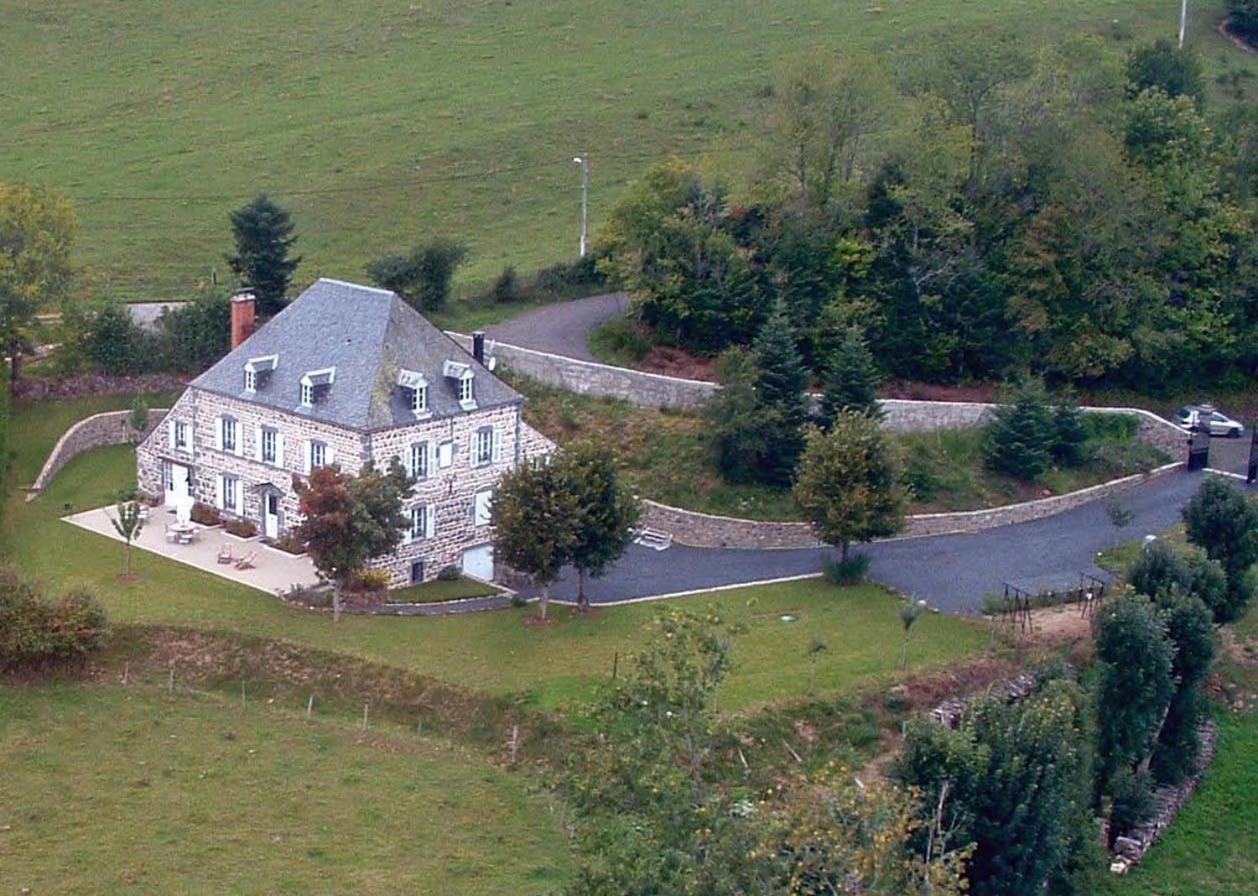 Maison D'Hotes La Nichee Rochefort-Montagne Exteriér fotografie