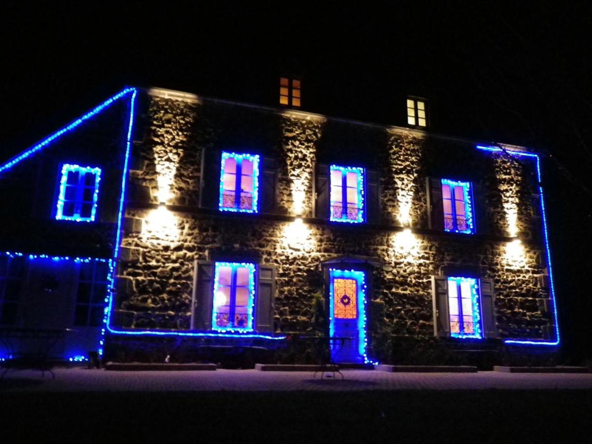 Maison D'Hotes La Nichee Rochefort-Montagne Exteriér fotografie